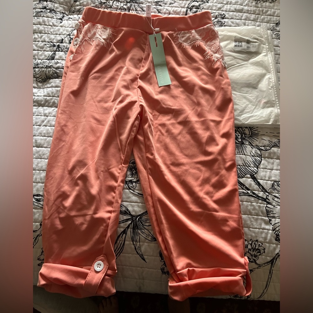 Capri  Still has the tags on never been worn